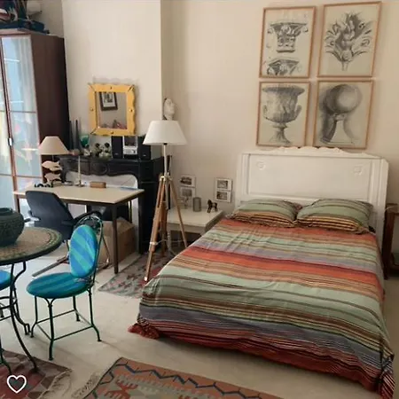 The Place To Be Homestay Bordeaux